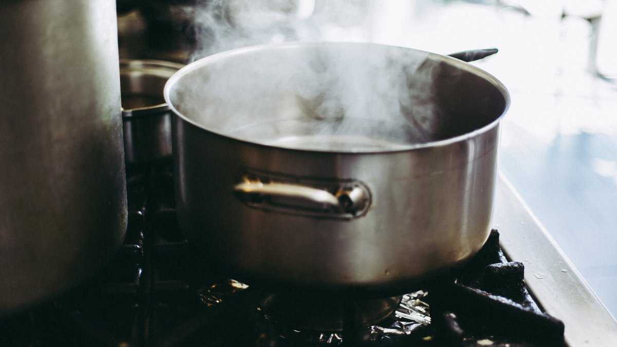 how-to-clean-a-burnt-pot